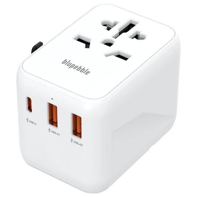 Blupebble - Passport 3.1 World Travel Adapter w/ 1 USB-C & 2 USB-A Ports - White